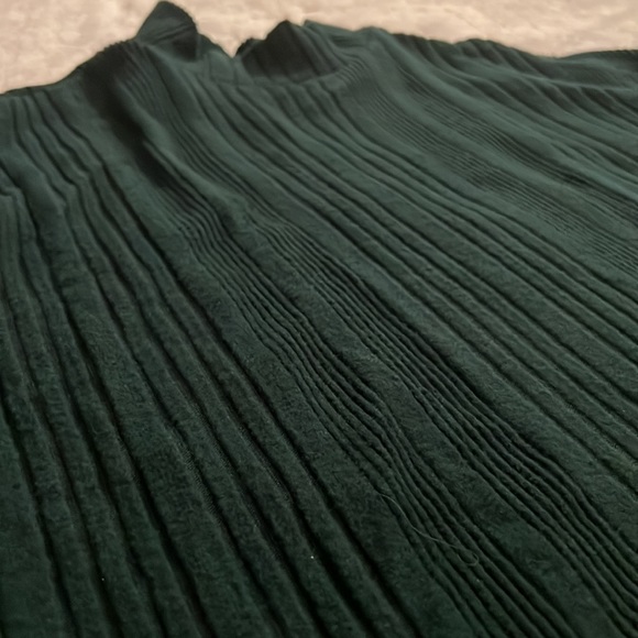 Green SHEIN crop sweater - Picture 2 of 5